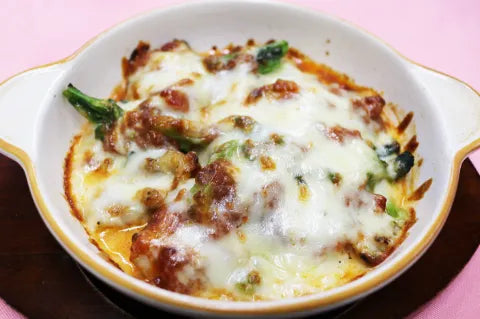 【サービスランチ】若鶏と菜の花のトマトグラタン